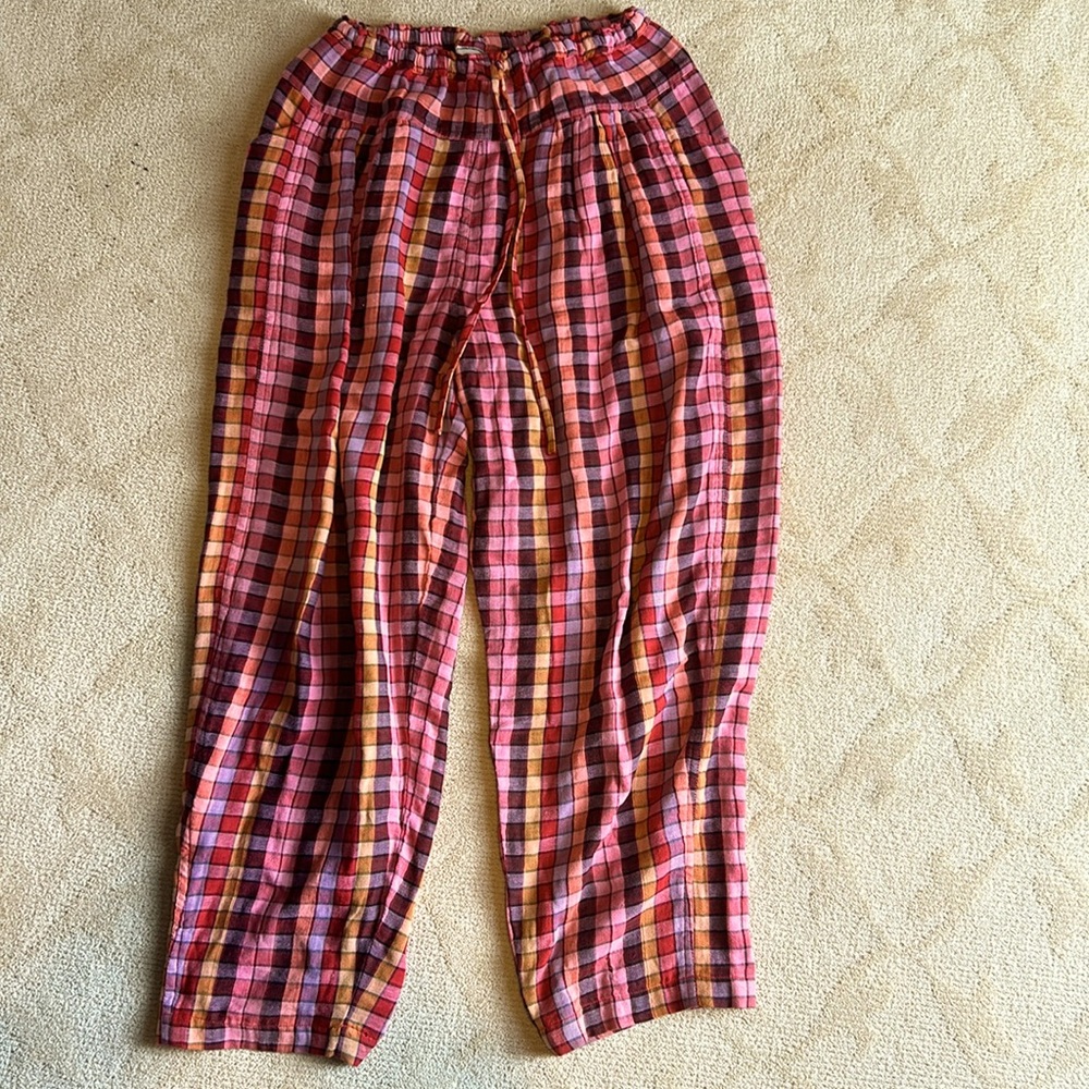 Ace & Jig cabana pants, ruby, size small.